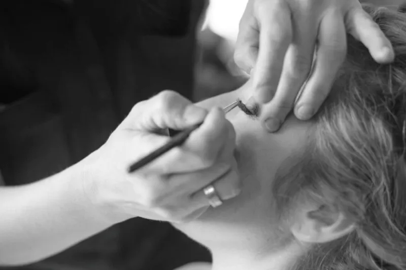 Maquillaje de Día y de Noche: Claves para un Look Impecable en cada ocasión